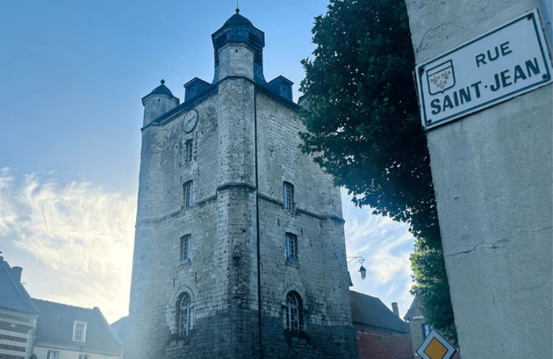 Saint-Riquier : L\'histoire mystérieuse des noms des rues