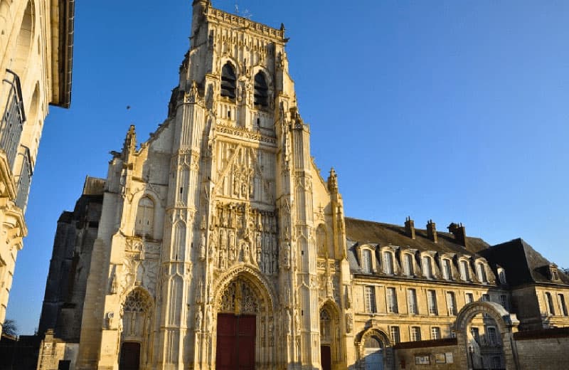 Visite guidée du tour de ville de Saint-Riquier