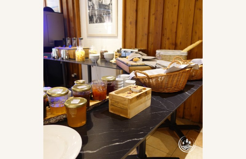 HOTPIC080V51BNWZ Hôtel du Marquenterre PDJ St Quentin en Tourmont Somme HDF