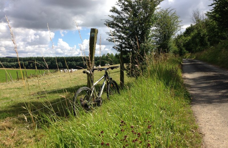 Argoules chemin-derriere-valloires
