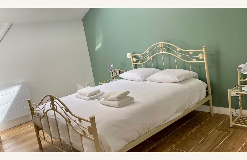 Dimensions photos SIM et site Internet - Coque de la Baie chambre 1