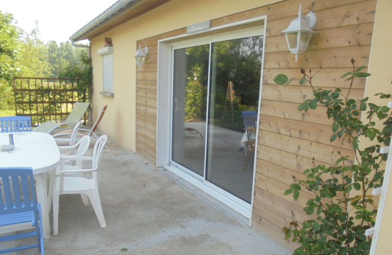 Terrasse de la cuisine d'été