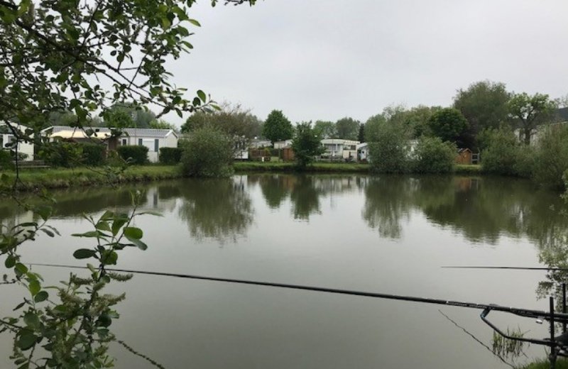 HPAPIC0800010522-Camping-de-la-Maye-peche3-Rue-Somme-HautsdeFrance