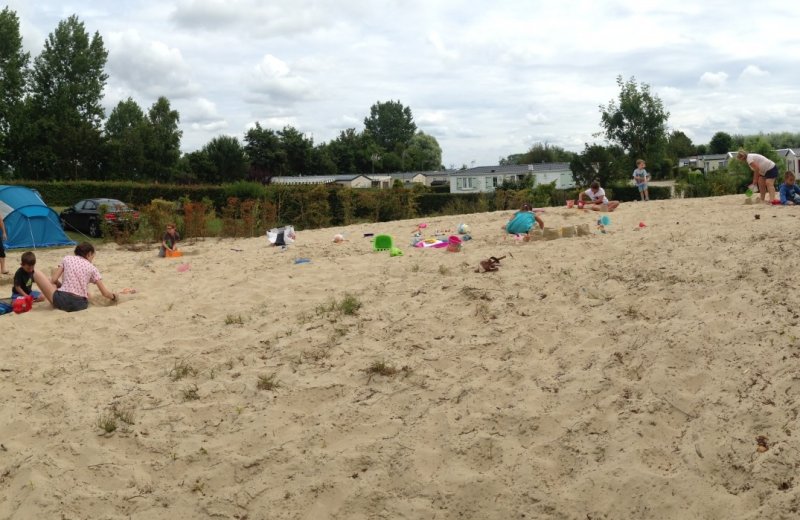 Camping la Haie Penée bac a sable St Quentin en Tt Somme Picardie HautsdeFrance