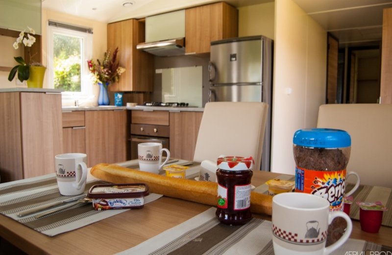 Camping la Haie Penée int mobil home St Quentin en Tt Somme Picardie HautsdeFrance