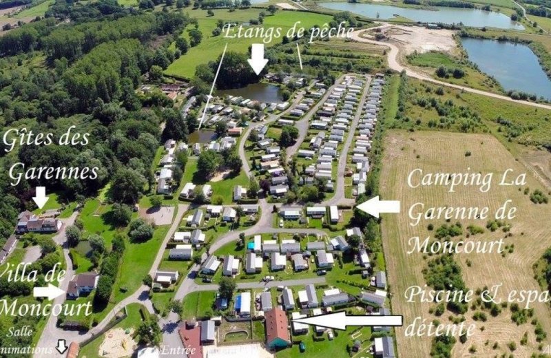 HPAPIC0800010569 La Garenne de Moncourt vue aerienne Rue Somme HautsdeFrance