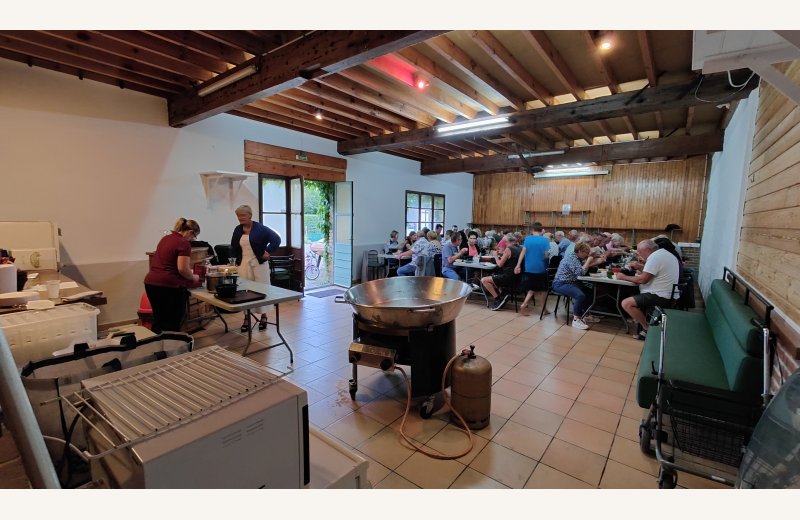 Camping des Crocs salle commune