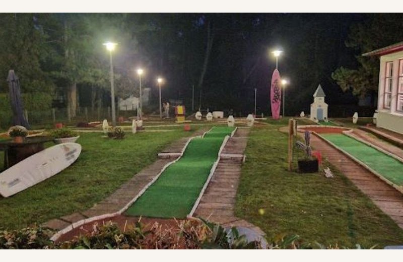 - Mini golf la salamandre 1