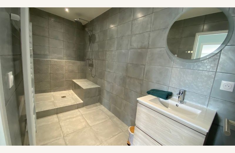 Dimensions photos SIM et site Internet - Moule de bouchot salle d'eau