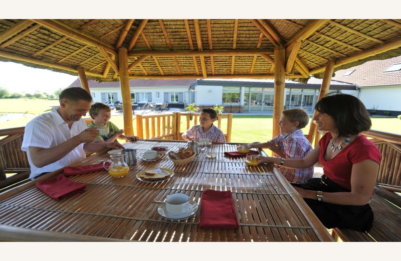 RESPIC080FS001PH La Table de Flo Favières Somme Picardie(c)Comdesimages (3)