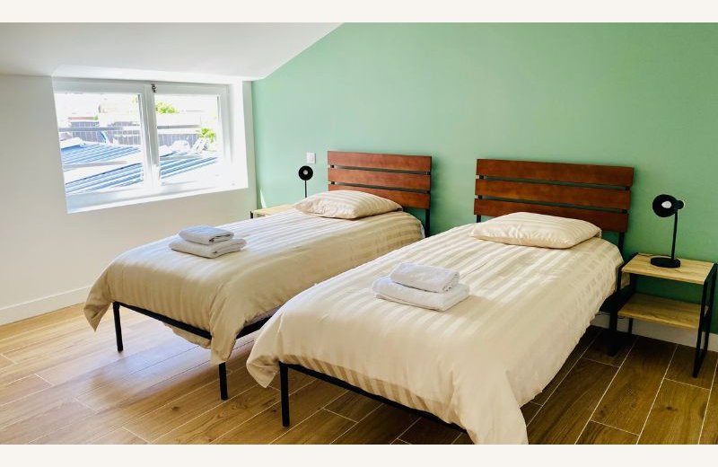 Dimensions photos SIM et site Internet - St Jacques chambre 3