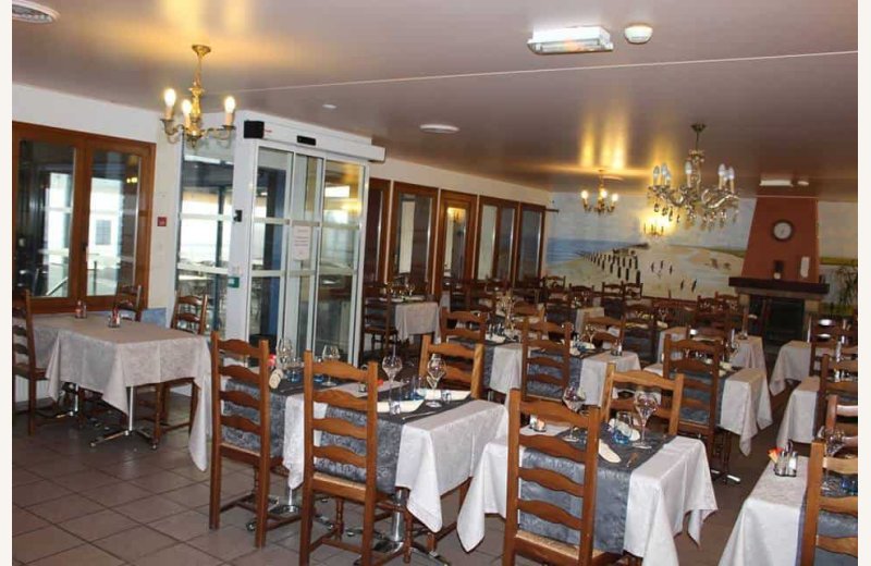 aux-trois-jean salle