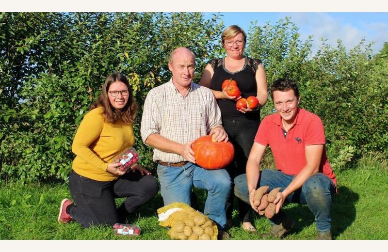 portrait famille ferme des pres sales noyelles