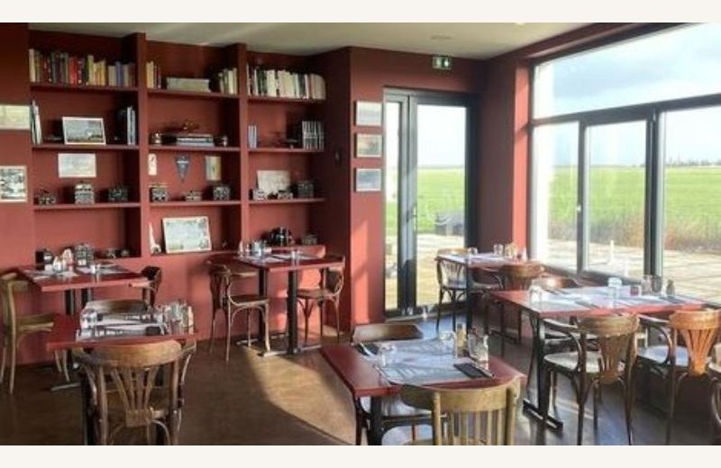 - l'aérodrome de la baie de somme 1