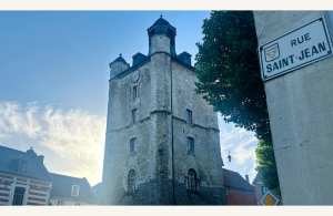 Saint-Riquier, l'histoire mystérieuse des noms des rues : visite guidée